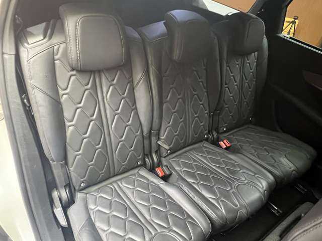 プジョー ５００８ GT ブルーHDi 千葉県 2019(令1)年 4.7万km パール ファーストクラスＰ　/ドライバースポーツＰパノラマＳＲ　/純正ナビ　/３６０°　/ＡＣＣ　/レザーシート　/シートヒーター　/リラクゼーション機能　/パワーシート　/ＬＥＤヘッドライト　/ハイビームアシスト