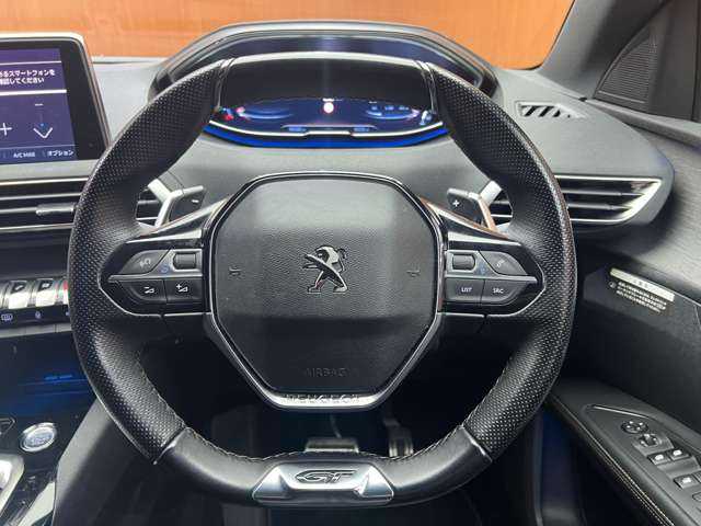 プジョー ５００８ GT ブルーHDi 千葉県 2019(令1)年 4.7万km パール ファーストクラスＰ　/ドライバースポーツＰパノラマＳＲ　/純正ナビ　/３６０°　/ＡＣＣ　/レザーシート　/シートヒーター　/リラクゼーション機能　/パワーシート　/ＬＥＤヘッドライト　/ハイビームアシスト