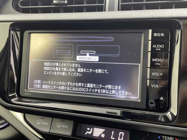 トヨタ アクア S 新潟県 2015(平27)年 7.2万km ディープアメジストマイカメタリック 　メモリナビ/　ワンセグテレビ/　バックカメラ/　アイドリングストップ/　ウィンカーミラー/　ドアバイザー/　プッシュスタート/　ETC/　衝突軽減システム/　レーンキープアシスト/　電動格納ミラー