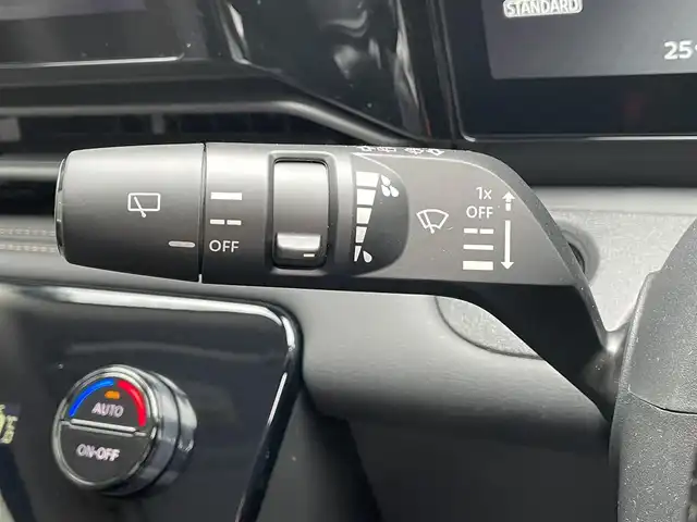 日産 セレナ e－パワー ハイウェイスター V 滋賀県 2025(令7)年 0.1千km ダークメタルグレー 登録済未使用車/純正12.3インチナビ/【Bluetooth/フルセグTV/USB】/両側パワースライドドア/全方位カメラ/クリアランスソナー/追従クルーズコントロール/ブラインドスポットワーニング/レーンキープアシスト/衝突軽減ブレーキ/LEDヘッドライト/オートマチックハイビーム/ビルトインETC2.0/前後純正ドライブレコーダー/デジタルインナーミラー/プッシュスタート/スマートキー/ステアリングリモコン