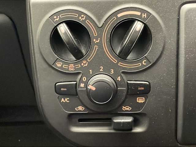 スズキ アルト L 宮崎県 2019(令1)年 9.6万km シルキーシルバーメタリック 禁煙車/衝突被害軽減ブレーキ/社外ナビTV/（ストラーダ/CN-HE02WD/CD/DVD/SD/Bluetooth/FMAM/フルセグTV)/社外バックカメラ/社外前後ドライブレコーダー/社外ETC/社外LEDオートライト/純正セキュリティアラーム/エネチャージ/レーンディパーチャーアラート/クリアランスソナー/ラバーマット/ドアバイザー/シートヒーター/WSRSエアバック/ABS/リモコンキー/新車時保証書/取扱い説明書