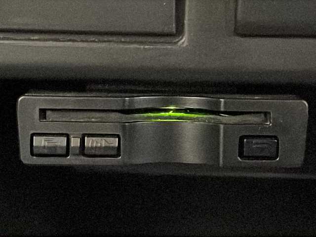 スズキ アルト L 宮崎県 2019(令1)年 9.6万km シルキーシルバーメタリック 禁煙車/衝突被害軽減ブレーキ/社外ナビTV/（ストラーダ/CN-HE02WD/CD/DVD/SD/Bluetooth/FMAM/フルセグTV)/社外バックカメラ/社外前後ドライブレコーダー/社外ETC/社外LEDオートライト/純正セキュリティアラーム/エネチャージ/レーンディパーチャーアラート/クリアランスソナー/ラバーマット/ドアバイザー/シートヒーター/WSRSエアバック/ABS/リモコンキー/新車時保証書/取扱い説明書