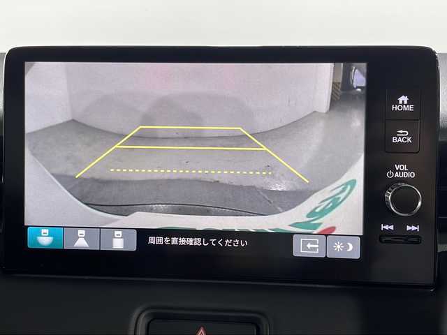 ホンダ ヴェゼル ハイブリッド e:HEV X 広島県 2022(令4)年 3.7万km プラチナホワイトパール 9型HondaConnectディスプレイ（フルセグTV/AppleCarPlay/AndroidAuto）/バックカメラ/Clazzioシートカバー/ホンダセンシング/・衝突軽減ブレーキ/・レーンキープアシスト/・オートハイビーム/・アダプティブクルーズコントロール/・誤発進抑制機能/・パーキングセンサー/ヒルディセントコントロール/減速セレクター/電動パーキングブレーキ/オートブレーキホールド/ワイヤレス充電/ETC2.0/ドライブレコーダー