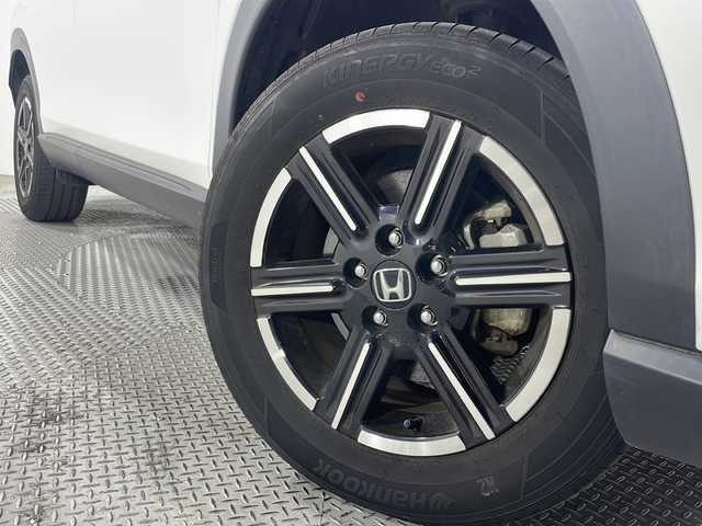 ホンダ ヴェゼル ハイブリッド e:HEV X 広島県 2022(令4)年 3.7万km プラチナホワイトパール 9型HondaConnectディスプレイ（フルセグTV/AppleCarPlay/AndroidAuto）/バックカメラ/Clazzioシートカバー/ホンダセンシング/・衝突軽減ブレーキ/・レーンキープアシスト/・オートハイビーム/・アダプティブクルーズコントロール/・誤発進抑制機能/・パーキングセンサー/ヒルディセントコントロール/減速セレクター/電動パーキングブレーキ/オートブレーキホールド/ワイヤレス充電/ETC2.0/ドライブレコーダー