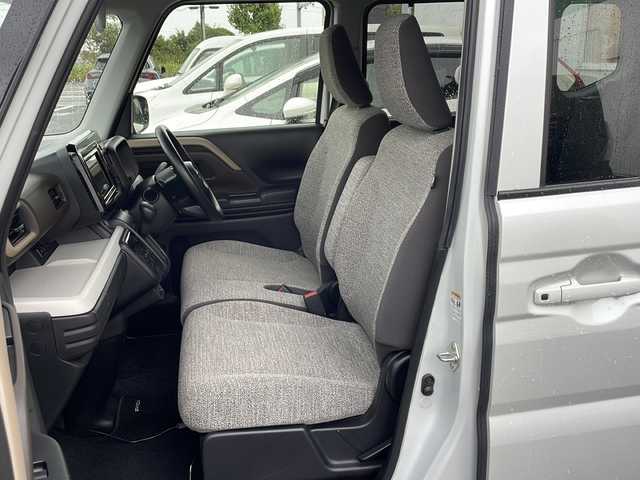 スズキ スペーシア HYBRID X 徳島県 2024(令6)年 4.4万km ピュアホワイトP 社外ナビ/（ラジオ/BT/iPod/USB）/バックカメラ/D/N席シートヒーター/純正14インチアルミホイール/LEDヘッドライト/前後コーナーセンサー/ビルトインETC/純正フロアマット/両側電動スライドドア/アイドリングストップ/電動格納ミラー/オートライト/新車時保証書