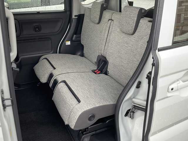 スズキ スペーシア HYBRID X 徳島県 2024(令6)年 4.4万km ピュアホワイトP 社外ナビ/（ラジオ/BT/iPod/USB）/バックカメラ/D/N席シートヒーター/純正14インチアルミホイール/LEDヘッドライト/前後コーナーセンサー/ビルトインETC/純正フロアマット/両側電動スライドドア/アイドリングストップ/電動格納ミラー/オートライト/新車時保証書