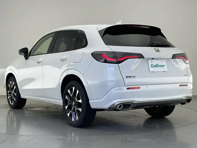 ホンダ ＺＲ－Ｖ ハイブリッド e:HEV Z 愛知県 2024(令6)年 1.7万km プラチナホワイトパール 純正９型ナビ　全方位カメラ　禁煙　ＢＯＳＥ　ワイヤレス充電　ＥＴＣ２．０　ミラー型ドラレコ　シートヒーター　ホンダセンシング　ＢＳＭ　衝突軽減　追従クルコン　ＬＥＤオートライト　パドルシフト　フォグ