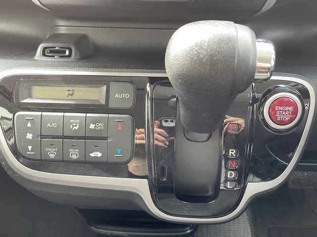 ホンダ Ｎ ＢＯＸ カスタム G Aパッケージ 兵庫県 2014(平26)年 9.2万km プレミアムホワイトパール 社外ナビ（AM/FM/CD）/横滑り防止/衝突軽減システム/バックカメラ/片側パワースライドドア/ステアリングスイッチ/エコモード/ドラレコ/純正マット/電格ミラー