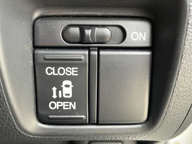 ホンダ Ｎ ＢＯＸ カスタム G Aパッケージ 茨城県 2014(平26)年 9.2万km プレミアムホワイトパール 【(株)IDOMが運営する【じしゃロン水戸店】の自社ローン対象車両になります。こちらは現金ご利用時の価格です。自社ローンご希望の方は別途その旨お申付け下さい。】/社外ナビ（AM/FM/CD）/横滑り防止/衝突軽減システム/バックカメラ/片側パワースライドドア/ステアリングスイッチ/エコモード/ドラレコ/純正マット/電格ミラー