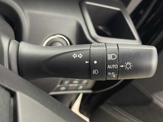 スズキ ソリオ バンディット HV MV 秋田県 2023(令5)年 1.8万km スーパーブラックパール 4WD/純正ナビ/（FM/AM/Bluetooth/フルセグTV/CD/DVD）/全方位カメラ/バックカメラ/両側パワースライドドア/衝突軽減装置/横滑り防止装置/レーンキープアシスト/コーナーセンサー/レーダークルーズコントロール/アイドリングストップ/ETC2.0/ステアリングスイッチ/前席シートヒーター/LEDヘッドライト/フォグランプ/オートライト/オートハイビーム/プッシュスタート/スマートキー/スペアキー/純正アルミホイール/社外フロアマット/電動格納ミラー/ドアバイザー