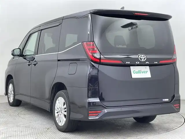 トヨタ ノア S－Z 道央・札幌 2023(令5)年 3.8万km スパークリングブラックパールクリスタルシャイン ・４WD/・寒冷地仕様/・純正10.5型ディスプレイオーディオプラス/　ナビ/フルセグTV/CD/DVD/USB//　BT/HDMI/miracast/・ステアリングスイッチ/・パノラミックビューモニター/・ビルトインETC2.0/・トヨタセーフティセンス/　PCS/LDA/RDA/RCD/　PKSB/RSA/ソナー前後/　発進遅れ告知/後退速度抑制/・アドバンスドパーク/・レーダークルーズコントロール/・横滑り防止装置/・オートブレーキホールド/・ECOモード/・MTモード付AT/・両側パワースライドドア/・ハーフレザーシート/・D+N席シートヒーター/・２列目格納式サンシェード/・純正フロアマット/・オートマチックハイビーム/・オートライト/・LEDヘッドライト/・フロントフォグランプ/・ドアミラーウィンカー/・オートリトラクタブルドアミラー/・ドアバイザー/・純正１６インチAW/・プッシュスタート/・スマートキー/・取/保