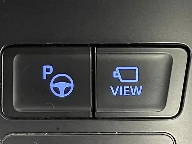 トヨタ ノア S－Z 道央・札幌 2023(令5)年 3.8万km スパークリングブラックパールクリスタルシャイン ・４WD/・寒冷地仕様/・純正10.5型ディスプレイオーディオプラス/　ナビ/フルセグTV/CD/DVD/USB//　BT/HDMI/miracast/・ステアリングスイッチ/・パノラミックビューモニター/・ビルトインETC2.0/・トヨタセーフティセンス/　PCS/LDA/RDA/RCD/　PKSB/RSA/ソナー前後/　発進遅れ告知/後退速度抑制/・アドバンスドパーク/・レーダークルーズコントロール/・横滑り防止装置/・オートブレーキホールド/・ECOモード/・MTモード付AT/・両側パワースライドドア/・ハーフレザーシート/・D+N席シートヒーター/・２列目格納式サンシェード/・純正フロアマット/・オートマチックハイビーム/・オートライト/・LEDヘッドライト/・フロントフォグランプ/・ドアミラーウィンカー/・オートリトラクタブルドアミラー/・ドアバイザー/・純正１６インチAW/・プッシュスタート/・スマートキー/・取/保