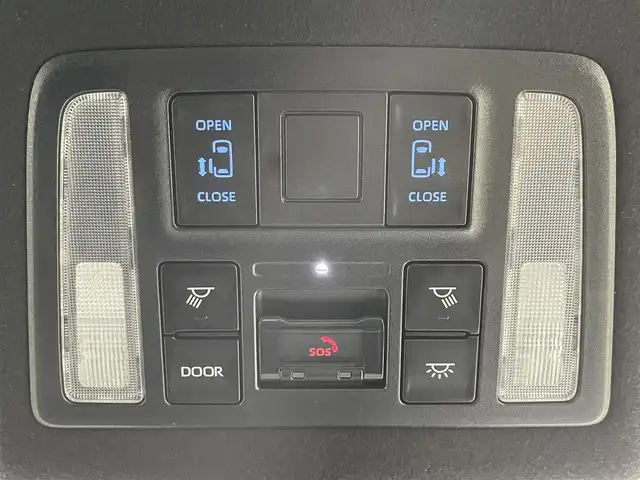 トヨタ ノア S－Z 道央・札幌 2023(令5)年 3.8万km スパークリングブラックパールクリスタルシャイン ・４WD/・寒冷地仕様/・純正10.5型ディスプレイオーディオプラス/　ナビ/フルセグTV/CD/DVD/USB//　BT/HDMI/miracast/・ステアリングスイッチ/・パノラミックビューモニター/・ビルトインETC2.0/・トヨタセーフティセンス/　PCS/LDA/RDA/RCD/　PKSB/RSA/ソナー前後/　発進遅れ告知/後退速度抑制/・アドバンスドパーク/・レーダークルーズコントロール/・横滑り防止装置/・オートブレーキホールド/・ECOモード/・MTモード付AT/・両側パワースライドドア/・ハーフレザーシート/・D+N席シートヒーター/・２列目格納式サンシェード/・純正フロアマット/・オートマチックハイビーム/・オートライト/・LEDヘッドライト/・フロントフォグランプ/・ドアミラーウィンカー/・オートリトラクタブルドアミラー/・ドアバイザー/・純正１６インチAW/・プッシュスタート/・スマートキー/・取/保