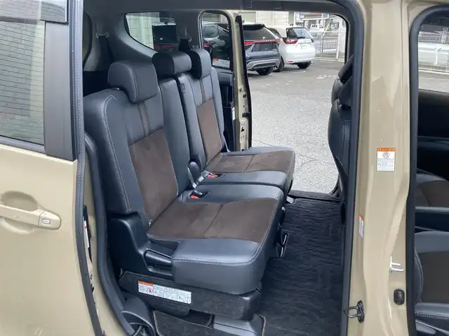 トヨタ シエンタ ハイブリッド G クエロ 兵庫県 2022(令4)年 8.9万km ブラックマイカ/ベージュ 2トーン ワンオーナー/社外9インチメモリーナビ(MDV-M909HDF)/フルセグTV/CD/DVD/Bluetooth/SD/FM/AM/バックカメラ/ETC/前ドライブレコーダー/両側パワースライドドア/プリクラッシュセーフティ/レーンディパーチャーアラート/パーキングサポートブレーキ/オートマチックハイビーム/先行車発進告知/前後クリアランスソナー/クルーズコントロール/ステアリングスイッチ/LEDヘッドライト/フォグランプ/オートライト/D/Nシートヒーター/ステアリングヒーター/プッシュスタート/電格ミラー/ドアバイザー/フロアマット/ISOFIX/スペアキー1本/新車時保証書/取扱説明書