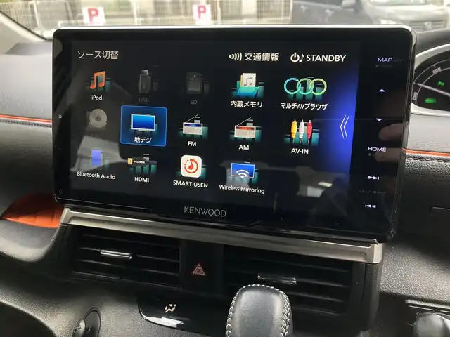 トヨタ シエンタ ハイブリッド G クエロ 兵庫県 2022(令4)年 8.9万km ブラックマイカ/ベージュ 2トーン ワンオーナー/社外9インチメモリーナビ(MDV-M909HDF)/フルセグTV/CD/DVD/Bluetooth/SD/FM/AM/バックカメラ/ETC/前ドライブレコーダー/両側パワースライドドア/プリクラッシュセーフティ/レーンディパーチャーアラート/パーキングサポートブレーキ/オートマチックハイビーム/先行車発進告知/前後クリアランスソナー/クルーズコントロール/ステアリングスイッチ/LEDヘッドライト/フォグランプ/オートライト/D/Nシートヒーター/ステアリングヒーター/プッシュスタート/電格ミラー/ドアバイザー/フロアマット/ISOFIX/スペアキー1本/新車時保証書/取扱説明書