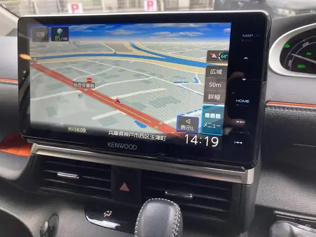 トヨタ シエンタ ハイブリッド G クエロ 兵庫県 2022(令4)年 8.9万km ブラックマイカ/ベージュ 2トーン ワンオーナー/社外9インチメモリーナビ(MDV-M909HDF)/フルセグTV/CD/DVD/Bluetooth/SD/FM/AM/バックカメラ/ETC/前ドライブレコーダー/両側パワースライドドア/プリクラッシュセーフティ/レーンディパーチャーアラート/パーキングサポートブレーキ/オートマチックハイビーム/先行車発進告知/前後クリアランスソナー/クルーズコントロール/ステアリングスイッチ/LEDヘッドライト/フォグランプ/オートライト/D/Nシートヒーター/ステアリングヒーター/プッシュスタート/電格ミラー/ドアバイザー/フロアマット/ISOFIX/スペアキー1本/新車時保証書/取扱説明書