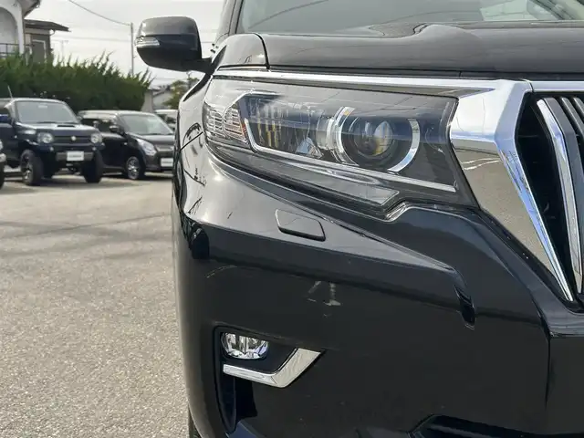 トヨタ ランドクルーザー プラド TX Lパッケージ 山形県 2022(令4)年 2.3万km ブラック ４WD/9インチ純正SDナビ/・フルセグ/CD/AM/FM/Bluetooth/衝突軽減ブレーキ/アダプティブクルーズコントロール/コーナーセンサー/バックカメラ/レーンキープアシスト/盗難防止装置/横滑り防止装置/オートライト/オートマチックハイビーム/LEDライト/フォグランプ/スマートキー/スペアキー/純正19インチアルミホイール/純正フロアマット/ETC/前席エアシート/前席パワーシート