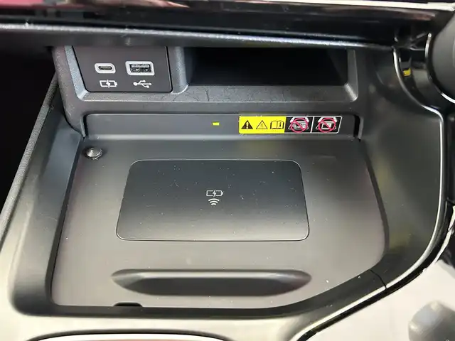 レクサス ＮＸ 350h Fスポーツ 埼玉県 2022(令4)年 2.5万km ホワイトノーヴァガラスフレーク パノラマルーフ/純正14インチディスプレイオーディオナビ/フルセグTV/レクサスセーフティシステム/全方位カメラ/赤革シート/デジタルインナーミラー/エアシート/シートヒーター/シートメモリー/前後ドライブレコーダー/三眼LEDヘッドライト/フォグランプ/オートライト/パワーバックドア/置くだけ充電/ハンドルヒーター/ステアリングスイッチ/パドルシフト/ブラインドスポットモニター/ETC2.0/プッシュスタート/スマートキー×2/カードキー/エアバック/新車保証書