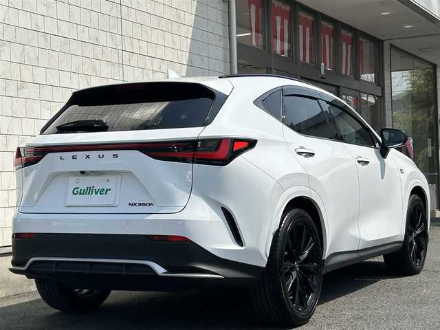 レクサス ＮＸ 350h Fスポーツ 埼玉県 2022(令4)年 2.5万km ホワイトノーヴァガラスフレーク AIS検査済み/パノラマルーフ/純正14インチディスプレイオーディオナビ/フルセグTV/レクサスセーフティシステム/全方位カメラ/赤革シート/デジタルインナーミラー/エアシート/シートヒーター/シートメモリー/前後ドライブレコーダー/三眼LEDヘッドライト/フォグランプ/オートライト/パワーバックドア/置くだけ充電/ハンドルヒーター/ステアリングスイッチ/パドルシフト/ブラインドスポットモニター/ETC2.0/プッシュスタート/スマートキー×2/カードキー/エアバック/新車保証書
