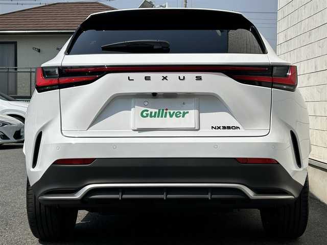 レクサス ＮＸ 350h Fスポーツ 埼玉県 2022(令4)年 2.5万km ホワイトノーヴァガラスフレーク AIS検査済み/パノラマルーフ/純正14インチディスプレイオーディオナビ/フルセグTV/レクサスセーフティシステム/全方位カメラ/赤革シート/デジタルインナーミラー/エアシート/シートヒーター/シートメモリー/前後ドライブレコーダー/三眼LEDヘッドライト/フォグランプ/オートライト/パワーバックドア/置くだけ充電/ハンドルヒーター/ステアリングスイッチ/パドルシフト/ブラインドスポットモニター/ETC2.0/プッシュスタート/スマートキー×2/カードキー/エアバック/新車保証書