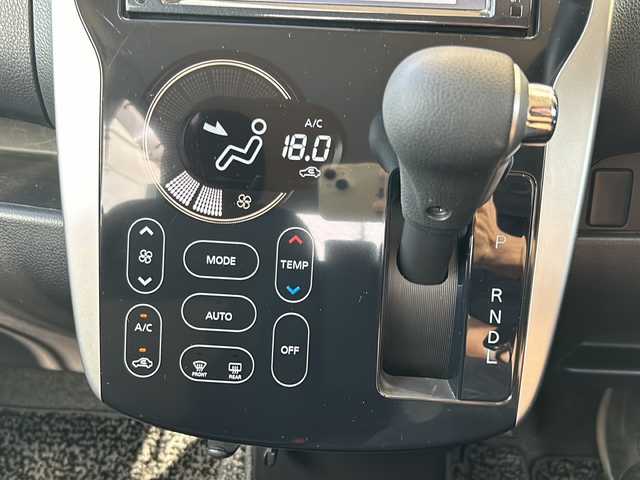 日産 デイズ ハイウェイスター Vセレ +Safty 静岡県 2014(平26)年 5.8万km ホワイトパール 純正ナビ/・アラウンドビューモニター/・Bluetooth/・フルセグTV/・CD/DVD/・USB/主要装備/・プッシュスタート/・ETC車載器/・純正ＡＷ/・社外フロアマット/・キセノンライト/・アイドリングストップ/・ドアバイザー/・インテリジェントキー