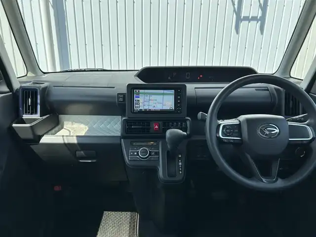 ダイハツ タント X 熊本県 2021(令3)年 1.6万km ホワイト / ファイアークォーツレッドメタリック 純正ＳＤナビ/CD/DVD/BT/フルセグ/バックカメラ/クリアランスソナー/ＬＥＤヘッドライト/シートヒーター/ドライブレコーダー/衝突被害軽減システム/電動格納ミラー/アイドリングストップ/プッシュスタート/片側パワースライドドア/ステアリングスイッチ/ドアバイザー/シガーソケット/格納式シートバックテーブル/パワーモード/スマートキー