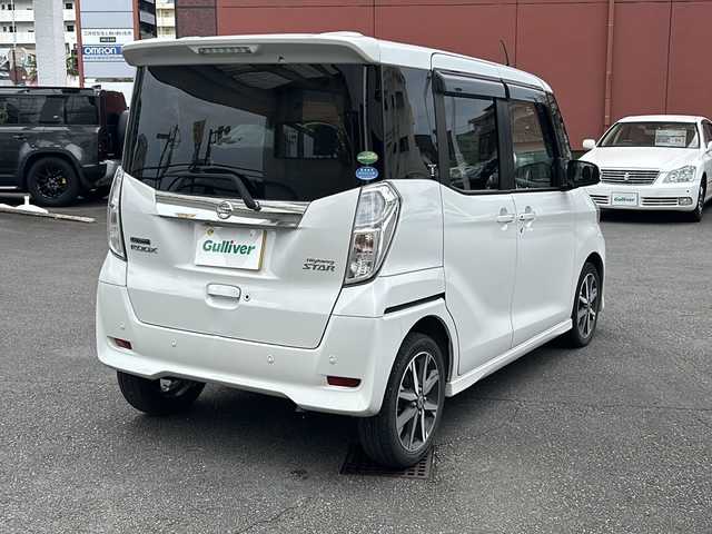 日産 デイズ ルークス ハイウェイスター Gターボ 宮崎県 2019(平31)年 7.5万km ホワイトパール 純正SDナビ（フルセグTV/CD/DVD/Bluetooth）/全方位カメラ/ETC/アイドリングストップ/前方ドライブレコーダー/両側パワースライドドア/プッシュスタート/ベンチシート/LEDオートライト/オートハイビーム/コーナーセンサー前後/ドアバイザー/純正アルミホイール/スマートキー/横滑り防止/盗難防止装置/レーンキープアシスト