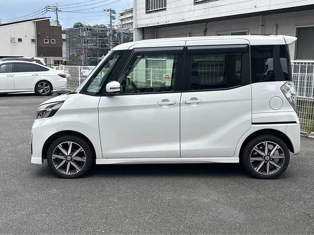日産 デイズ ルークス ハイウェイスター Gターボ 宮崎県 2019(平31)年 7.5万km ホワイトパール 純正SDナビ（フルセグTV/CD/DVD/Bluetooth）/全方位カメラ/ETC/アイドリングストップ/前方ドライブレコーダー/両側パワースライドドア/プッシュスタート/ベンチシート/LEDオートライト/オートハイビーム/コーナーセンサー前後/ドアバイザー/純正アルミホイール/スマートキー/横滑り防止/盗難防止装置/レーンキープアシスト