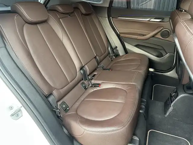 ＢＭＷ Ｘ１ sDrive 18i Xライン 福島県 2021(令3)年 6.9万km アルピンホワイトⅢ 純正ナビ(BT/USB）/バックカメラ/アクティブクルーズコントロール/インテリジェントセーフティ/コンフォートアクセス/ミラー一体型ETC/茶レザーシート/シートヒーター/パワーシート/パワーバックドア/ステアリングスイッチ/アンビエントライト/LEDヘッドライト/純正18AW/純正17AW付スタッドレス積/取扱説明書/保証書/スペアキー
