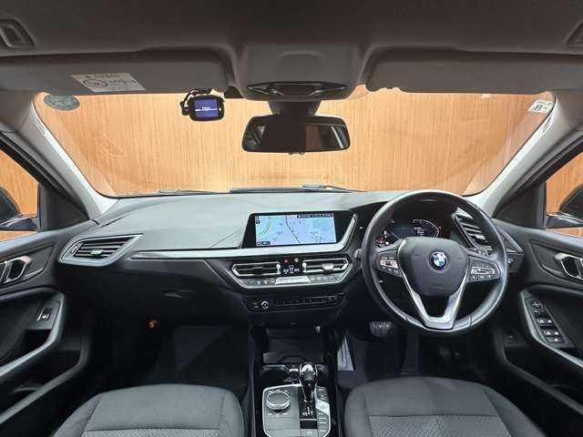 ＢＭＷ ＢＭＷ １１８ｄ Mスポーツ EDジョイ+ 千葉県 2020(令2)年 2.9万km メディテラニアンブルー ＡＣＣ　/純正ナビ　/バックカメラ　ＰＤＣ　/パーキングアシスト　/電動リアゲート　/後退アシスト　/メモリーパワーシート　/ドライブレコーダー　/ＬＥＤヘッドライト　/オートライト　/純正１６インチＡＷ　/ＥＴＣ