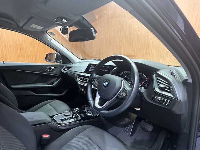 ＢＭＷ ＢＭＷ １１８ｄ Mスポーツ EDジョイ+ 千葉県 2020(令2)年 2.9万km メディテラニアンブルー ＡＣＣ　/純正ナビ　/バックカメラ　ＰＤＣ　/パーキングアシスト　/電動リアゲート　/後退アシスト　/メモリーパワーシート　/ドライブレコーダー　/ＬＥＤヘッドライト　/オートライト　/純正１６インチＡＷ　/ＥＴＣ