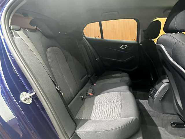 ＢＭＷ ＢＭＷ １１８ｄ Mスポーツ EDジョイ+ 千葉県 2020(令2)年 2.9万km メディテラニアンブルー ＡＣＣ　/純正ナビ　/バックカメラ　ＰＤＣ　/パーキングアシスト　/電動リアゲート　/後退アシスト　/メモリーパワーシート　/ドライブレコーダー　/ＬＥＤヘッドライト　/オートライト　/純正１６インチＡＷ　/ＥＴＣ