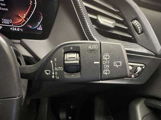 ＢＭＷ ＢＭＷ １１８ｄ Mスポーツ EDジョイ+ 千葉県 2020(令2)年 2.9万km メディテラニアンブルー ＡＣＣ　/純正ナビ　/バックカメラ　ＰＤＣ　/パーキングアシスト　/電動リアゲート　/後退アシスト　/メモリーパワーシート　/ドライブレコーダー　/ＬＥＤヘッドライト　/オートライト　/純正１６インチＡＷ　/ＥＴＣ