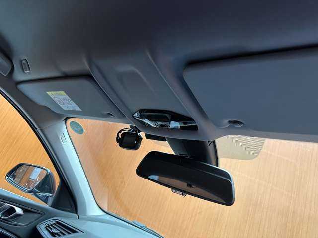 ＢＭＷ ＢＭＷ １１８ｄ Mスポーツ EDジョイ+ 千葉県 2020(令2)年 2.9万km メディテラニアンブルー ＡＣＣ　/純正ナビ　/バックカメラ　ＰＤＣ　/パーキングアシスト　/電動リアゲート　/後退アシスト　/メモリーパワーシート　/ドライブレコーダー　/ＬＥＤヘッドライト　/オートライト　/純正１６インチＡＷ　/ＥＴＣ