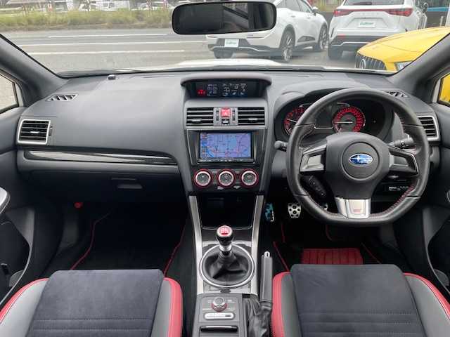 スバル ＷＲＸ ＳＴＩ STI 三重県 2016(平28)年 4.7万km クリスタルホワイトP 1オーナー/4WD/ターボ/STIフロントスポイラー/brembo製ブレーキ/235/45/R18インチENKEIアルミ/【STI純正AW積み込み】/ローダウン/フジツボマフラー/純正SDナビ/フルセグTV/【CD/DVD/SD/Bluetooth】/バックカメラ/ETC/ハーフレザーシート/オートライト/LEDヘッドライト/フロントフォグランプ/プッシュスタート/スマートキー/スペアキー/純正フロアマット