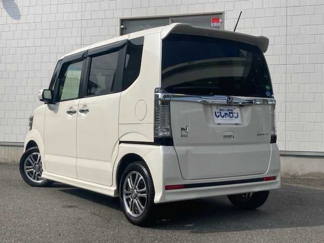 ホンダ Ｎ ＢＯＸ カスタム G Lパッケージ 三重県 2016(平28)年 8.4万km プレミアムホワイトパールⅡ (株)IDOMが運営する【じしゃロン四日市店】の自社ローン専用車両になります。こちらは現金またはオートローンご利用時の価格です。自社ローンご希望の方は別途その旨お申付け下さい/社外ナビ(MDV-X701)/(フルセグTV/CD/Bluetooth/USB)/バックカメラ/両側パワースライドドア/前後ドライブレコーダー/ビルトインETC/HIDヘッドライト/オートライト/純正14インチアルミホイール/純正フロアマット/スマートキー