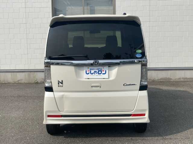 ホンダ Ｎ ＢＯＸ カスタム G Lパッケージ 三重県 2016(平28)年 8.4万km プレミアムホワイトパールⅡ (株)IDOMが運営する【じしゃロン四日市店】の自社ローン専用車両になります。こちらは現金またはオートローンご利用時の価格です。自社ローンご希望の方は別途その旨お申付け下さい/社外ナビ(MDV-X701)/(フルセグTV/CD/Bluetooth/USB)/バックカメラ/両側パワースライドドア/前後ドライブレコーダー/ビルトインETC/HIDヘッドライト/オートライト/純正14インチアルミホイール/純正フロアマット/スマートキー