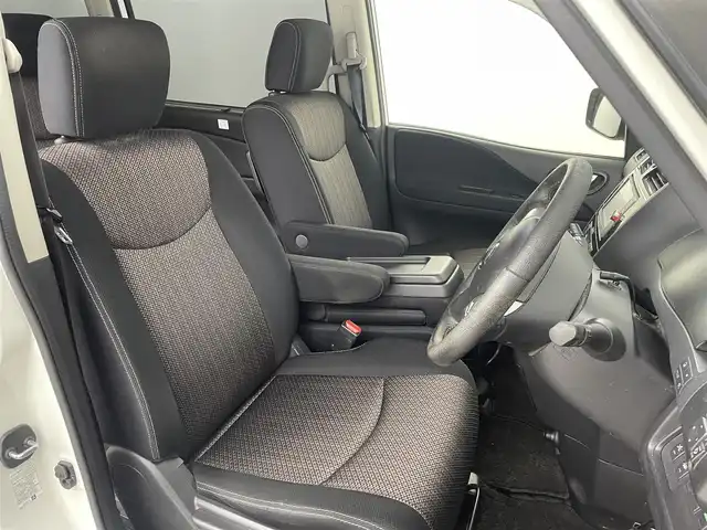 日産 セレナ ハイウェイスター Sハイブリッド 埼玉県 2014(平26)年 7.4万km ブリリアントホワイトパール 純正ナビ/クルーズコントロール/全方位カメラ/両側パワースライドドア/ドライブレコーダー/フルセグTV/プッシュスタート/純正フロアマット/純正アルミホイール/パワーステアリング/パワーウィンドウ