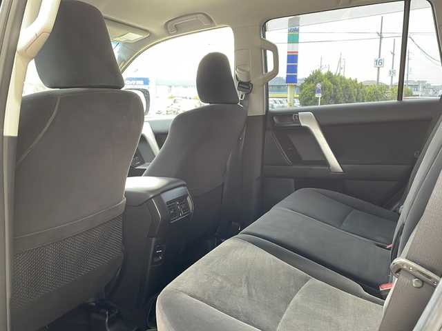 トヨタ ランドクルーザー プラド TX 静岡県 2018(平30)年 5.3万km ブラック 4WD/純正9インチSDナビ(NSZT-Y66T)/CD/DVD/BT/フルセグテレビ/バックカメラ/ETC/衝突被害軽減ブレーキ/レーンキープアシスト/クルーズコントロール/ステアリングスイッチ/スマートキー/プッシュスタート/LEDヘッドライト/オートライト/オートハイビーム/フォグランプ