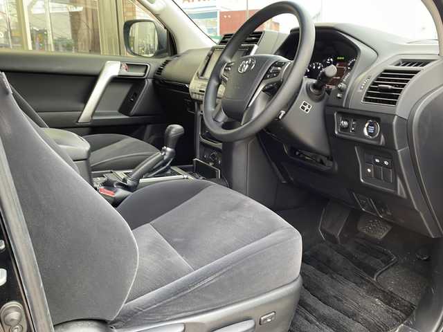 トヨタ ランドクルーザー プラド TX 福島県 2018(平30)年 5.3万km ブラック 4WD/純正9インチSDナビ(NSZT-Y66T)/CD/DVD/BT/フルセグテレビ/バックカメラ/ETC/衝突被害軽減ブレーキ/レーンキープアシスト/クルーズコントロール/ステアリングスイッチ/スマートキー/プッシュスタート/LEDヘッドライト/オートライト/オートハイビーム/フォグランプ