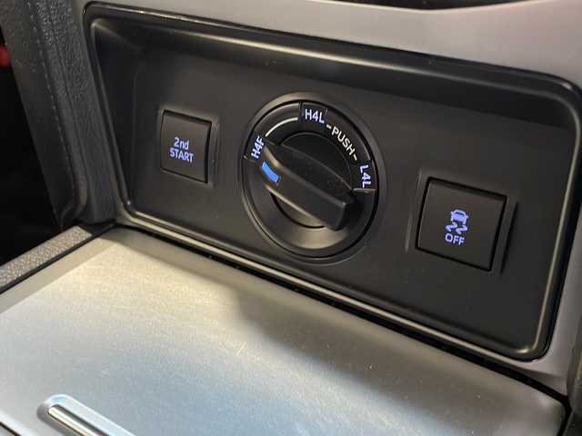 トヨタ ランドクルーザー プラド TX 福島県 2018(平30)年 5.3万km ブラック 4WD/純正9インチSDナビ(NSZT-Y66T)/CD/DVD/BT/フルセグテレビ/バックカメラ/ETC/衝突被害軽減ブレーキ/レーンキープアシスト/クルーズコントロール/ステアリングスイッチ/スマートキー/プッシュスタート/LEDヘッドライト/オートライト/オートハイビーム/フォグランプ