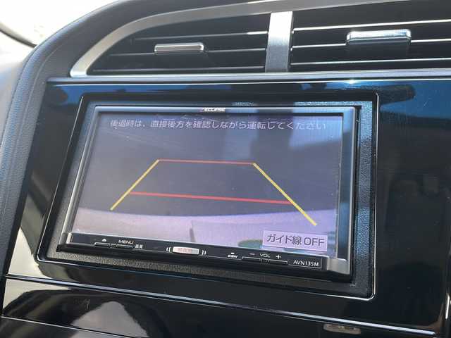 ホンダ シャトル ハイブリッド X スタイルED 青森県 2016(平28)年 8.4万km ホワイトオーキッドパール 4WD/社外メモリナビ・ワンセグＴＶ/バックカメラ/合皮コンビシート/あんしんパッケージ/衝突軽減ブレーキ/クルーズコントロール/ワイパーデアイサー/ビルトインETC/サイド・カーテンエアバッグ/LEDヘッドライト/フォグランプ/純正15インチアル/スマートキー/プッシュスタート