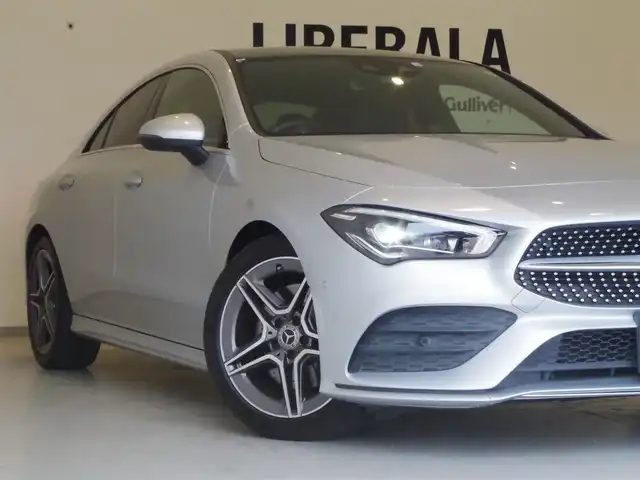 メルセデス・ベンツ ＣＬＡ２００ｄ AMGライン 岐阜県 2020(令2)年 3.4万km シルバー パノラミックスライディングルーフ/レーダーセーフティパッケージ/　アクティブディスタンスアシストディストロニック/　アクティブブレーキアシスト/　PRE-SAFE/　PRE-SAFEプラス/　アクティブブラインドスポットアシスト/　アクティブステアリングアシスト/　アクティブレーンチェンジングアシスト/　アクティブエマージェンシーストップアシスト/AMGライン/　AMGスタイリングパッケージ/　マルチビームLEDヘッドライト/　アダプティブハイビームアシスト/　アンビエントライト/アドバンスドパッケージ/　360°カメラ/　ヘッドアップディスプレイ/　アドバンスドサウンドシステム/MBUXナビ―ションシステム/フルセグTV/Bluetooth/USB