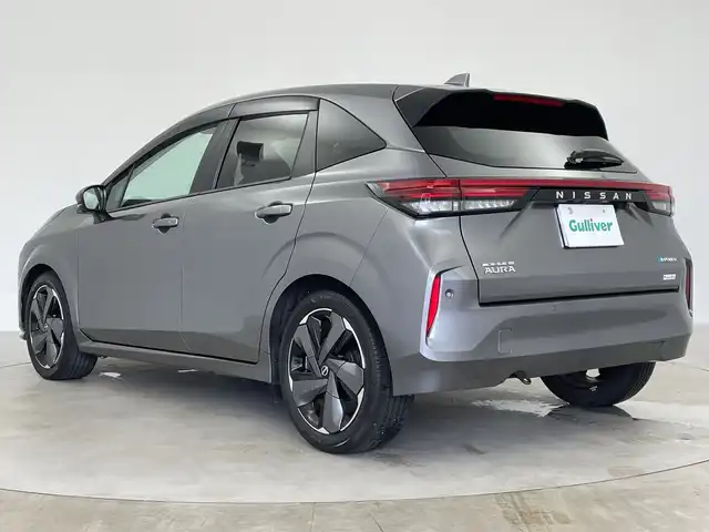 日産 オーラ G レザーエディション 鹿児島県 2021(令3)年 1.6万km ダークメタルグレー ワンオーナー/プロパイロット/純正ナビ//ナビ/フルセグ/USB/BT/HDMI//前席USB/後席USB/ビルトインETC/デジタルインナーミラー/前ドライブレコーダー/バック・全方位カメラ/電格ミラー/前後クリアランスソナー/本革巻きステアリング/ステアリングスイッチ/純正フロアマット/純正AW/純正ドアバイザー/プッシュスタート/LEDヘッドライト/オートライト/オートマチックハイビーム/フォグランプ/エマージェンシーブレーキ/レーンキープアシスト/Wエアバッグ/サイドエアバッグ/取扱説明書/保証書/スペアキー