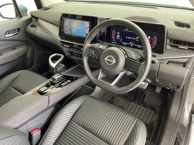 日産 オーラ G レザーエディション 鹿児島県 2021(令3)年 1.6万km ダークメタルグレー ワンオーナー/プロパイロット/純正ナビ//ナビ/フルセグ/USB/BT/HDMI//前席USB/後席USB/ビルトインETC/デジタルインナーミラー/前ドライブレコーダー/バック・全方位カメラ/電格ミラー/前後クリアランスソナー/本革巻きステアリング/ステアリングスイッチ/純正フロアマット/純正AW/純正ドアバイザー/プッシュスタート/LEDヘッドライト/オートライト/オートマチックハイビーム/フォグランプ/エマージェンシーブレーキ/レーンキープアシスト/Wエアバッグ/サイドエアバッグ/取扱説明書/保証書/スペアキー