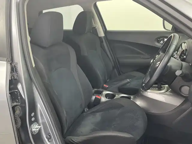日産 ジューク 15RX Vセレクション 群馬県 2017(平29)年 6.3万km ダークメタルグレー 純正ナビ 全周囲カメラ　衝突被害軽減ブレーキ　純正ビルトインETC アイドリングストップ　レザーステアリング　車線逸脱警報　スマートキー　プッシュスタート　純正17インチアルミホイール　禁煙車