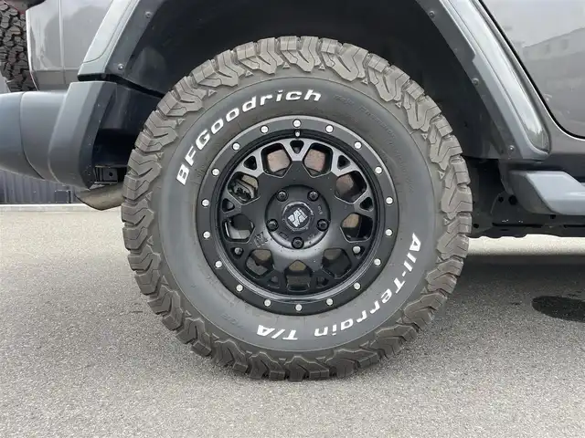 クライスラー・ジープ ジープ ラングラー アンリミテッド サハラ 福島県 2020(令2)年 3.5万km グラニトクリスタル 外装色：グラナイトクリスタルメタリッククリアコート/社外17インチAW（XTREME-J）/オールテレーンタイヤ/社外リアバンパー（JEPPESEN）/ヒッチメンバー /ACC/ブラインドスポット /黒革シート/シートヒーター/純正ナビ/サイド・バックカメラ/フルセグTV/AppleCarPlay/ステアリングヒーター/ヒルディセントコントロール/LEDヘッドライト/前後ドライブレコーダー/コーナーセンサー/ETC2.0/純正ゴムマット/防眩ミラー/取扱説明書/保証書/スペアキー
