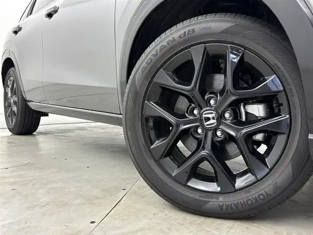 ホンダ ＺＲ－Ｖ ハイブリッド e:HEV Z ブラックスタイル 福岡県 2024(令6)年 1万km スーパープラチナグレーメタリック 純正ナビ　/全方位カメラ　/ホンダセンシング　/ＢＯＳＥサウンド　/ワイヤレス充電　/ビルトインＥＴＣ２．０　/シートヒーター　/ステアリングヒーター　/パワーバックドア　/パドルシフト　/ダウンヒルアシスト　/ＬＥＤ