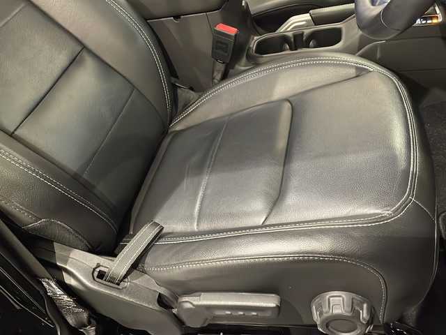 クライスラー・ジープ ジープ ラングラー アンリミテッド サハラ 新潟県 2023(令5)年 2.1万km ブラック 社外装備品/・エクストリームJ 17インチアルミホイール/・ヨコハマ ジオランダーM/Tタイヤ/・Smittybilt製ルーフラック /標準装備品/・純正ナビUconnect/8.4インチVGAタッチパネルモニター（AM/FMラジオ/フルセグ/Bluetooth/AUX/Apple CarPlay / Android Auto）/・フロント/サイド/リアカメラ/・サブウーハー付アルパイン製プレミアムスピーカー（9基）/・アダクティブクルーズコントロール（STOP機能付）/・ParkSenseフロント・リアパークアシスト　/・レザーシート/・フロントシートヒーター/・ステアリングヒーター/・ETC（DSRC）/・LEDライト（ヘッドライト、フロントフォグランプ、 テールランプ）/・115V アクセサリー電源アウトレット