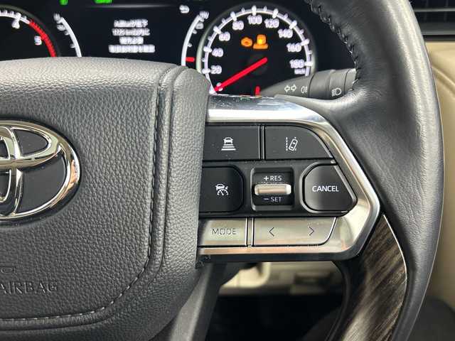 トヨタ ランドクルーザー ZX 道央・札幌 2022(令4)年 1.1万km プレシャスホワイトパール ・4WD/寒冷地仕様/ディーゼルターボ/・ムーンルーフ　/ モデリスタエアロ/・純正12.3インチディスプレイオーディオ/・ナビ  フルセグTV/BT/DVD/CD/・パノラミックビューモニター/・JBLプレミアムサウンド/リアエンターテイメント/・トヨタセーフティセンス/・レーダークルーズコントロール/・ベージュレザーシート/・シートヒーター/ベンチレーション/・運転席/助手席パワーシート/・パワーバックドア /・３眼LEDヘッドライト/オートハイビーム/・ビルトインETC2.0/・前後ドライブレコーダー